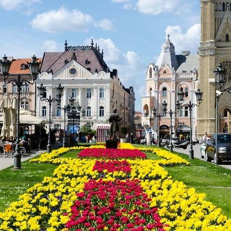 Family Top Rooms Bela Lada Sobe Novi Sad Eksteriør billede