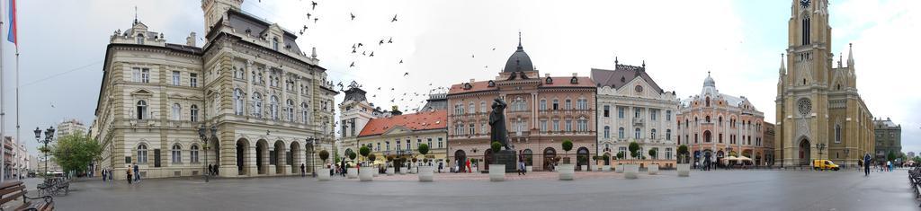 Family Top Rooms Bela Lada Sobe Novi Sad Eksteriør billede
