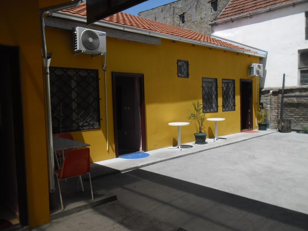 Family Top Rooms Bela Lada Sobe Novi Sad Eksteriør billede